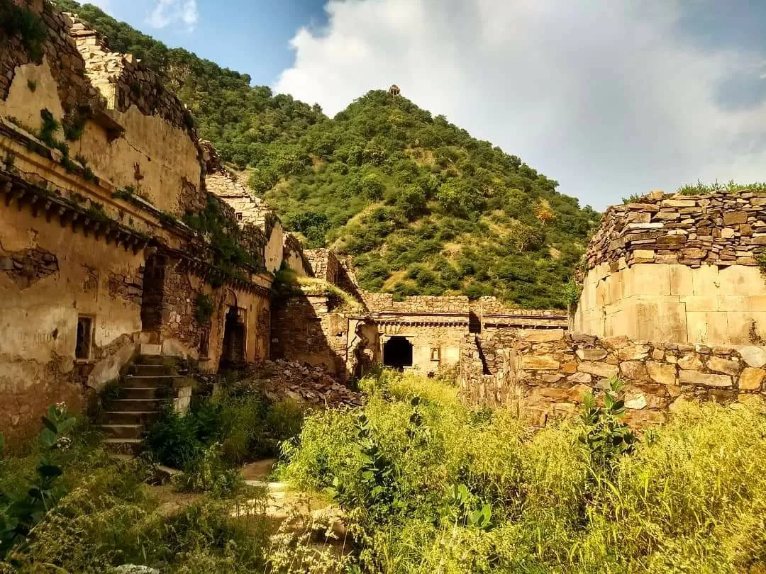 Photo of Bhangarh By Manish Thakur