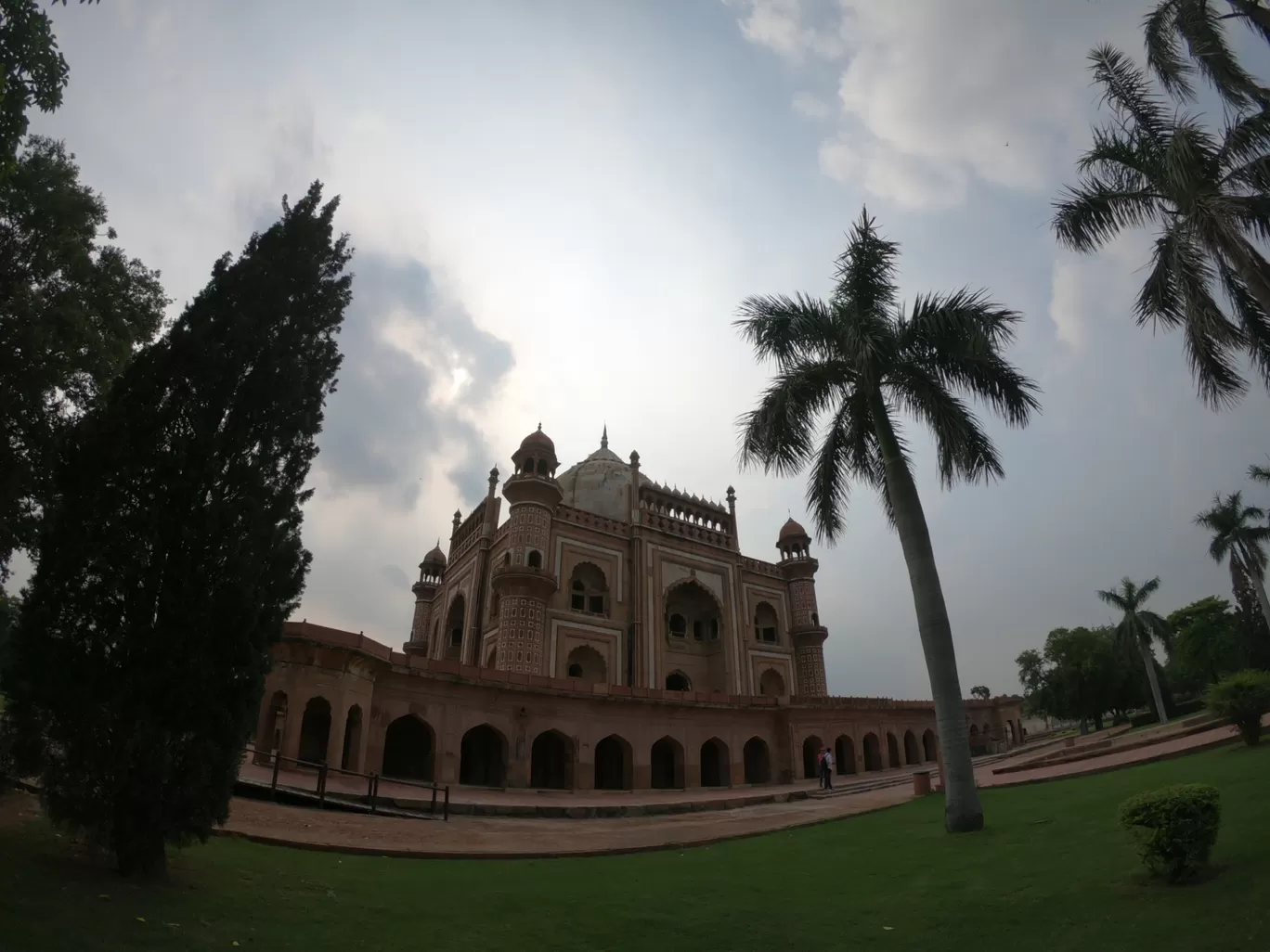 Photo of Safdarjung Tomb By Vijay Dubey