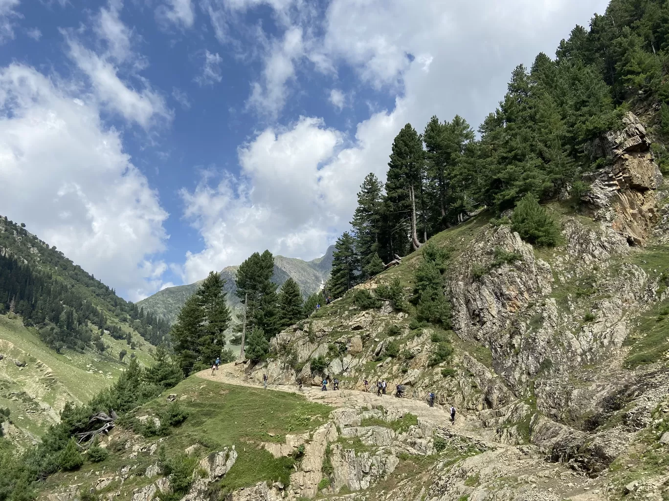 Photo of Tarsar marsar Trek By Rinki Popli
