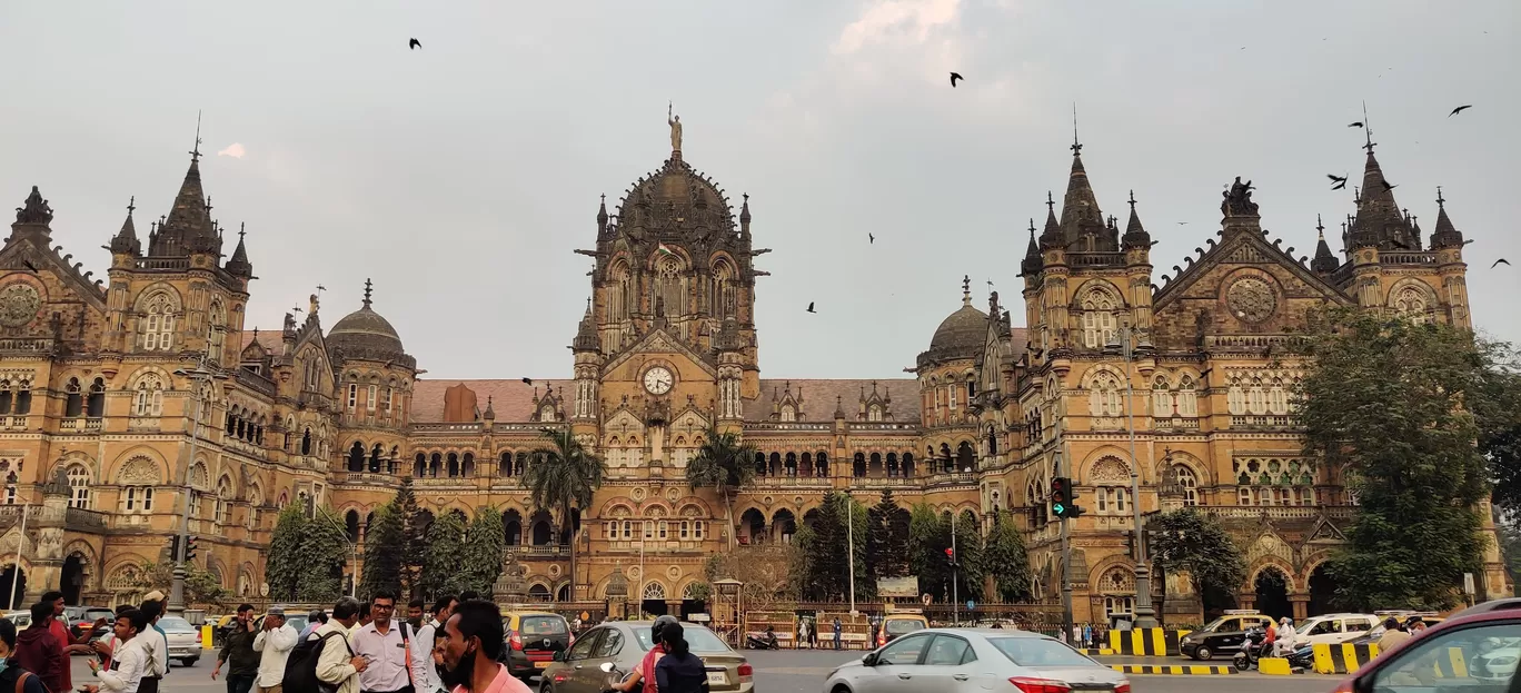 Photo of CSMT By Shruthi