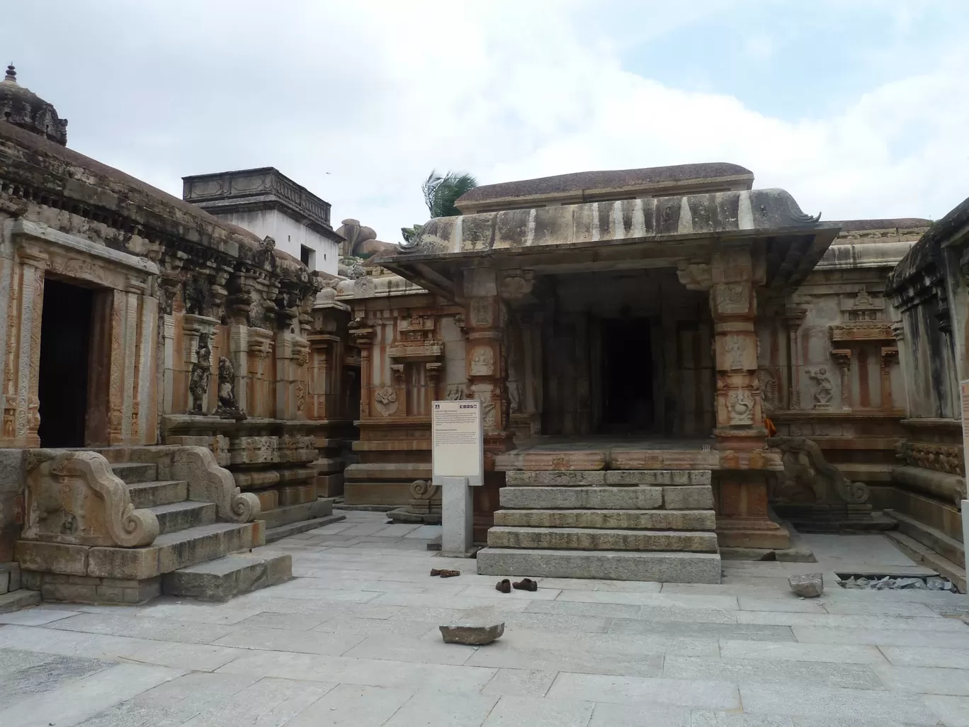 Photo of Avani temple By Shally Ashish Dhar