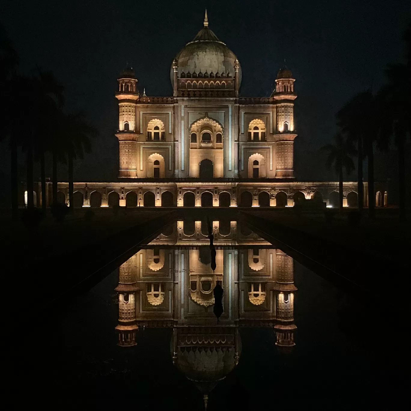 Photo of Safdarjung Tomb By Ila Reddy