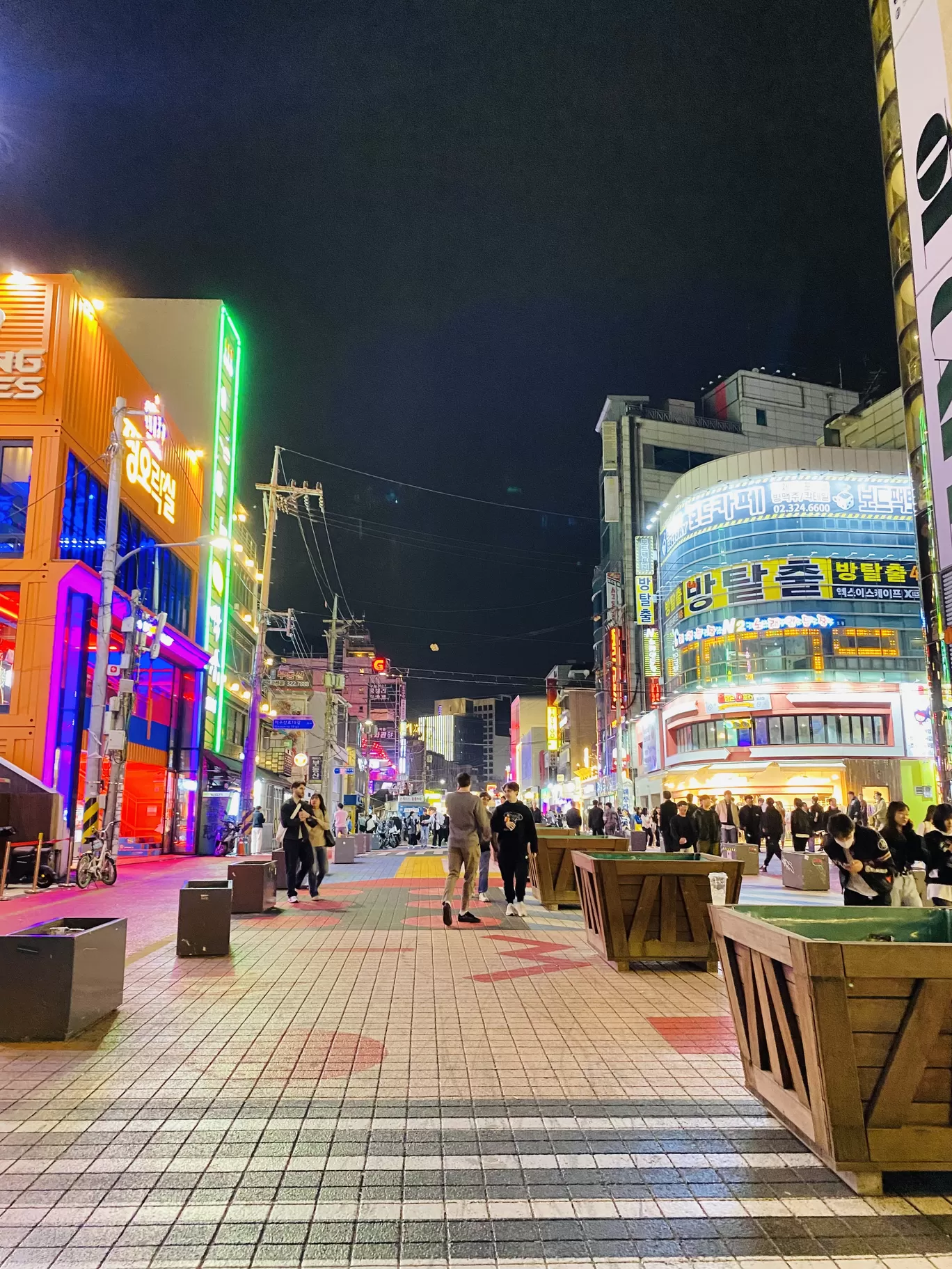 Photo of Hongdae Street By Shraddha Bansode 📸