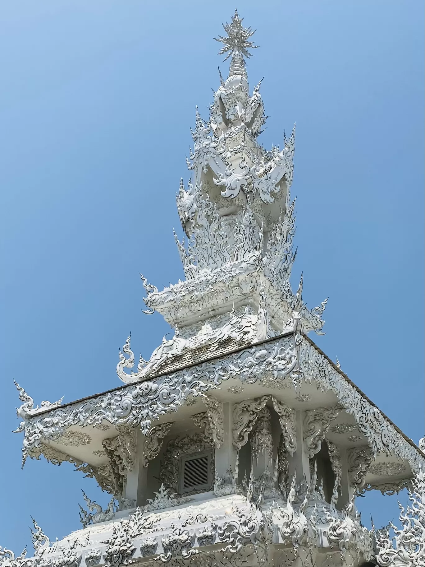 Photo of Wat Rong Khun - White Temple By Shraddha Bansode 📸