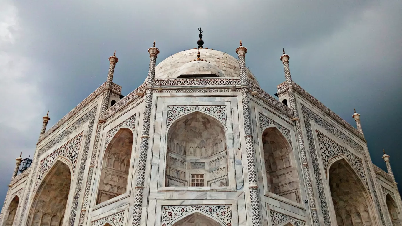 Photo of Taj Mahal By maitri dey