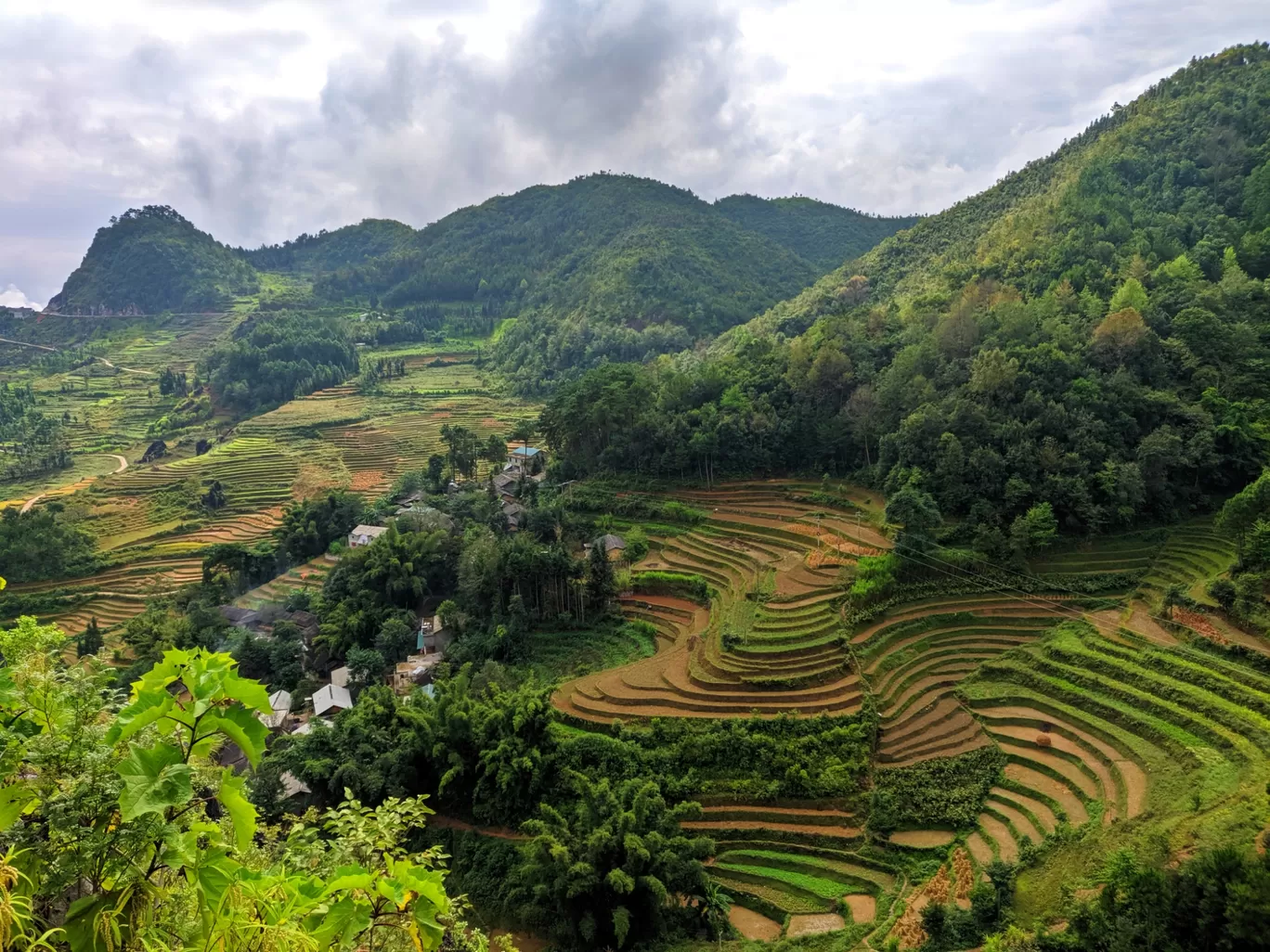 Photo of Vietnam By Rakesh Rajan