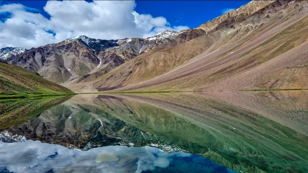 Photo of Chandrataal Lake By Niyati Saxena (migrantmusings)