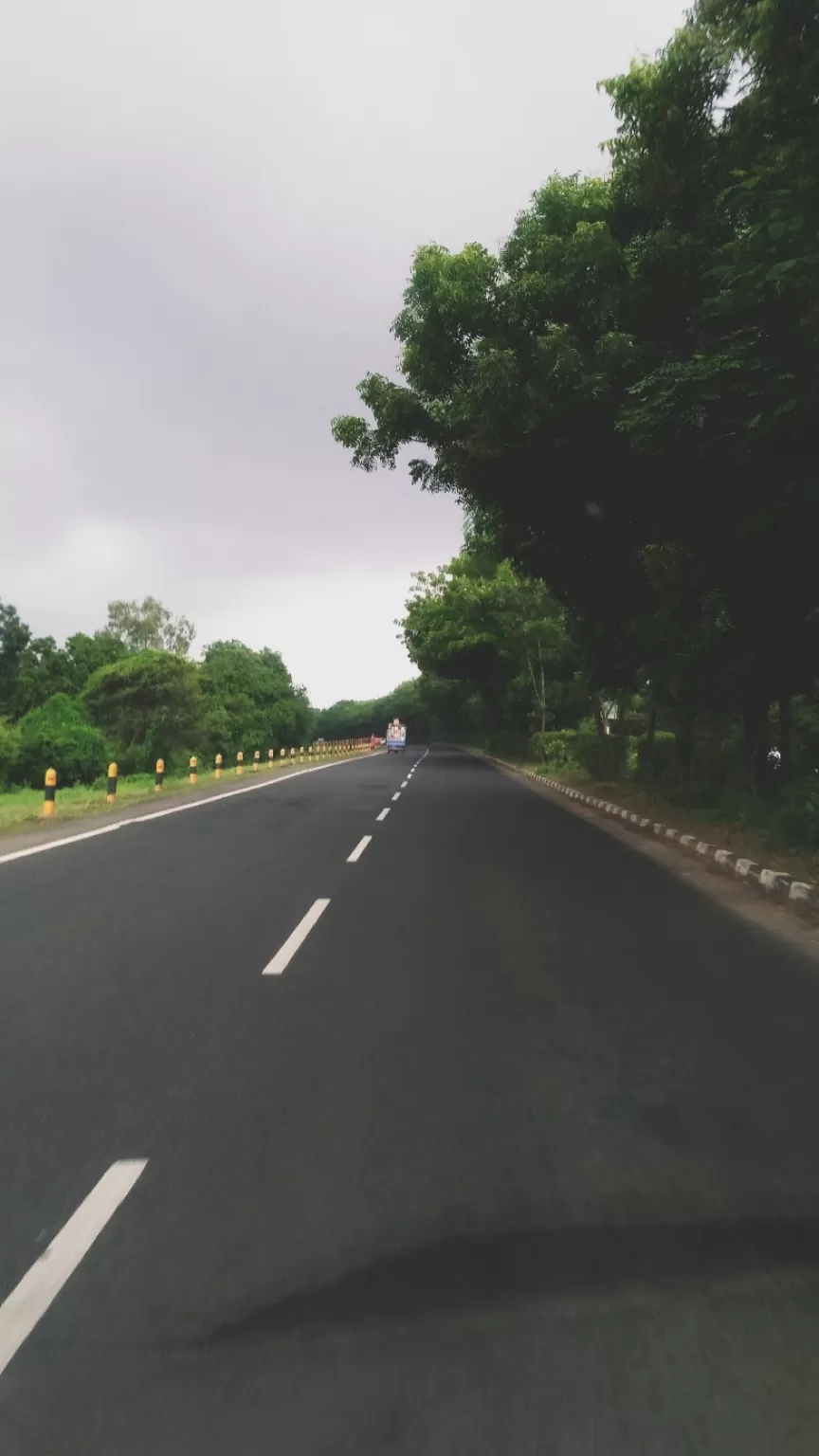 Photo of Halol - Vadodara Road By Vishal Soni