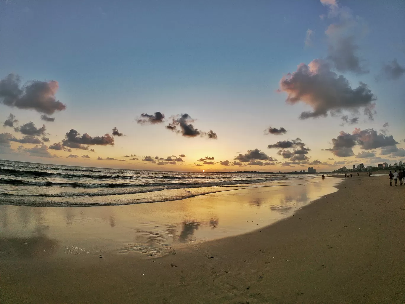 Photo of Juhu Beach By Ranak Trivedi