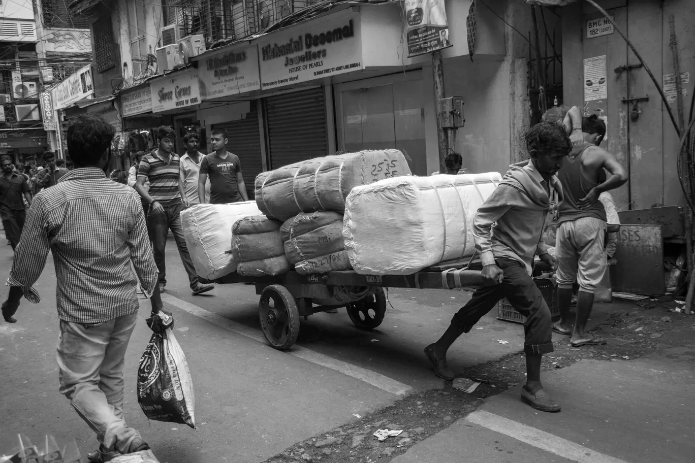 Photo of Mumbai By Aparna Warrier