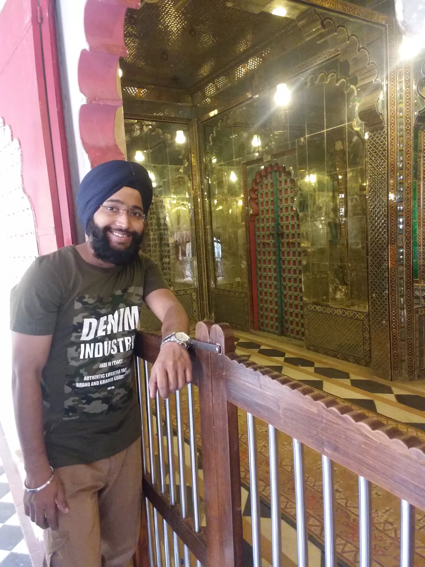 Photo of City Palace By Dr Neeraj Garg