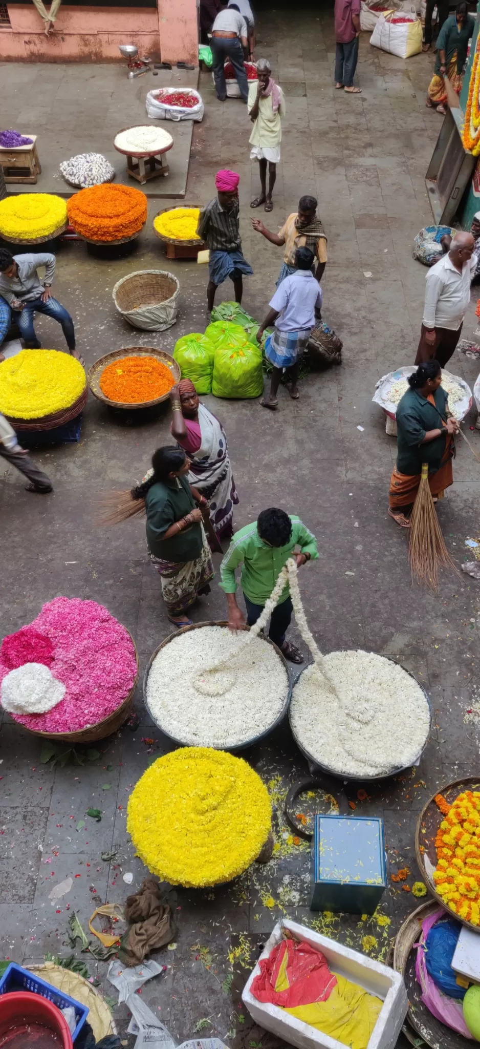 Photo of K.R Flower Market By Nupur