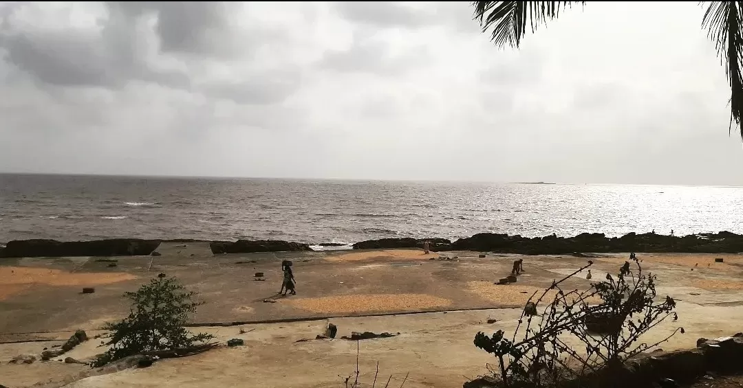 Photo of Uttan Beach By Sumi