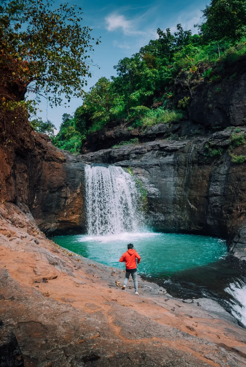 Photo of Kalmandavi Waterfall By Ravi Gupta