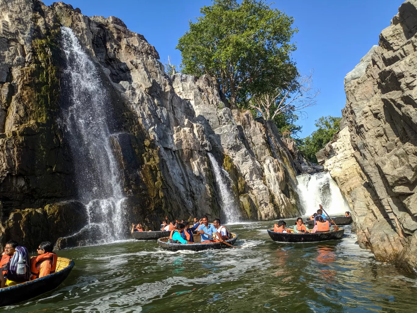 Photo of Hogenakkal By Anil Soren