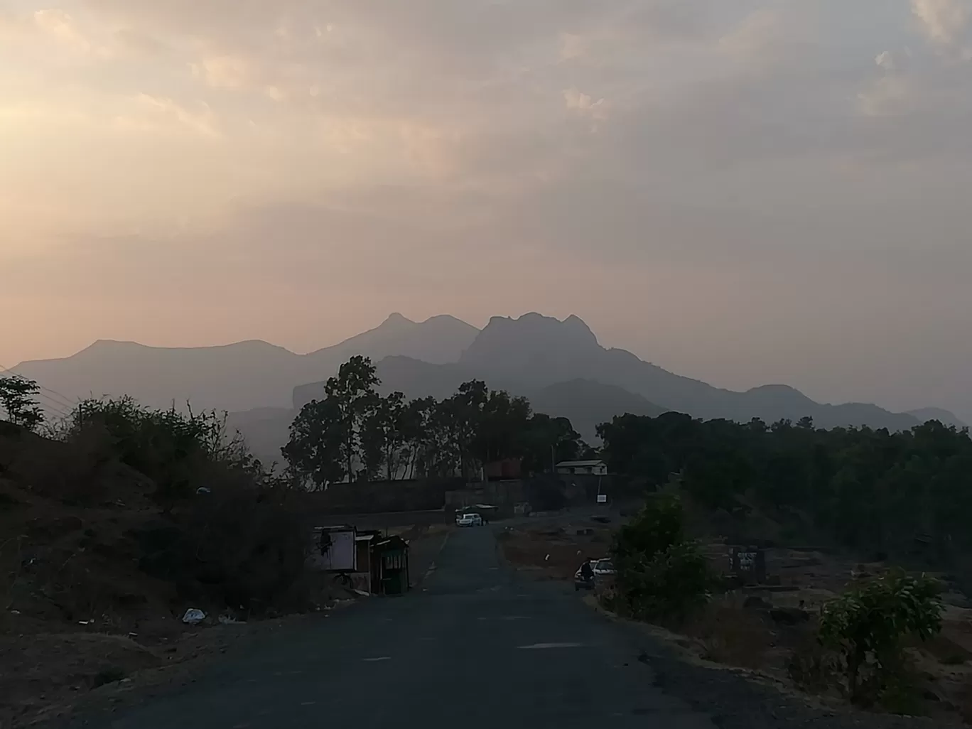 Photo of Bhandardara Lake camping By Diza Shah