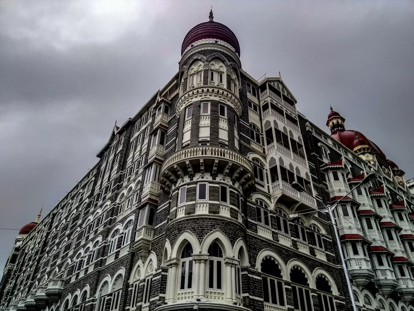 Photo of Mumbai By Jigar Gondaliya