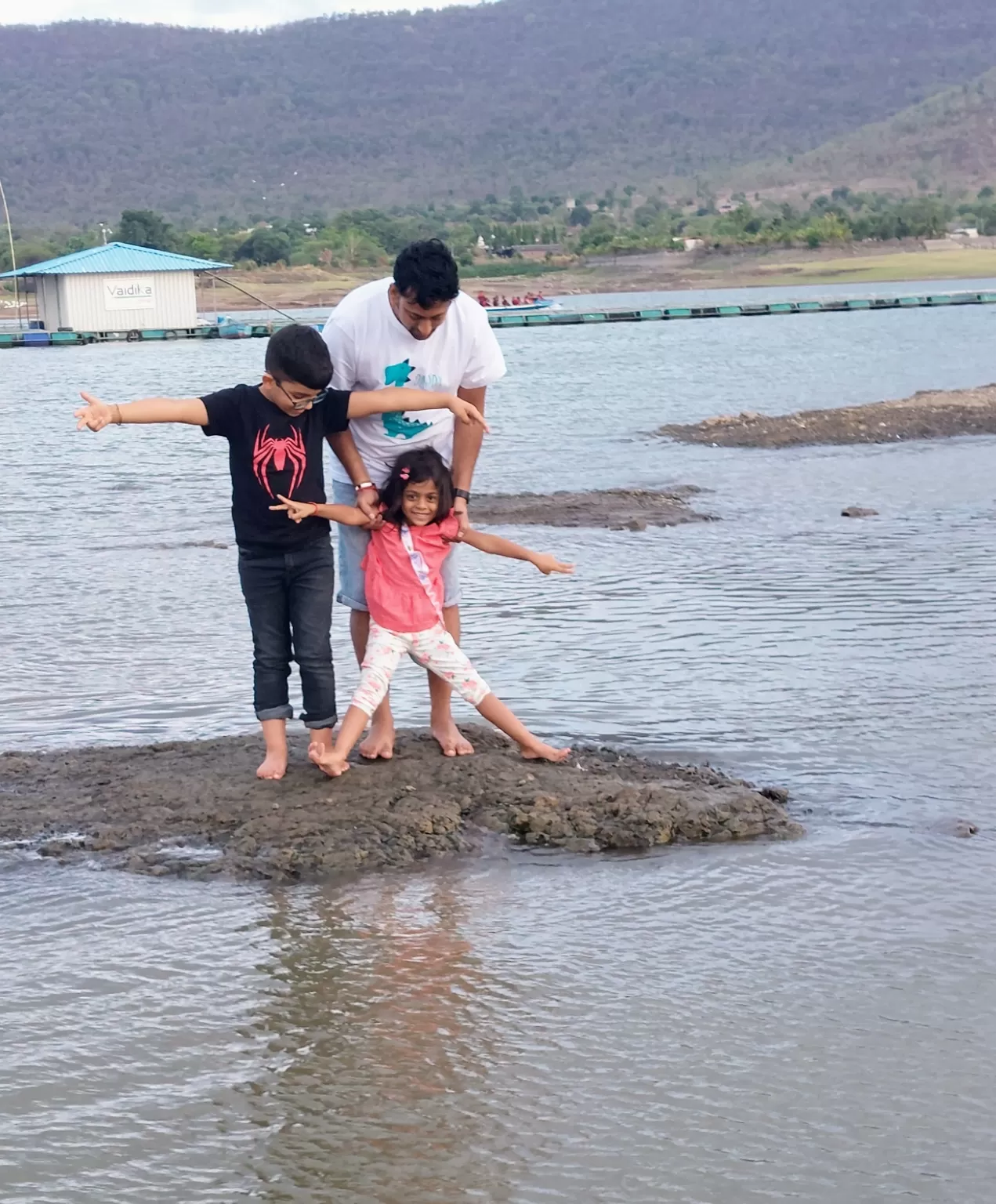 Photo of Kasarsai Dam By Pooja M Bhavsar