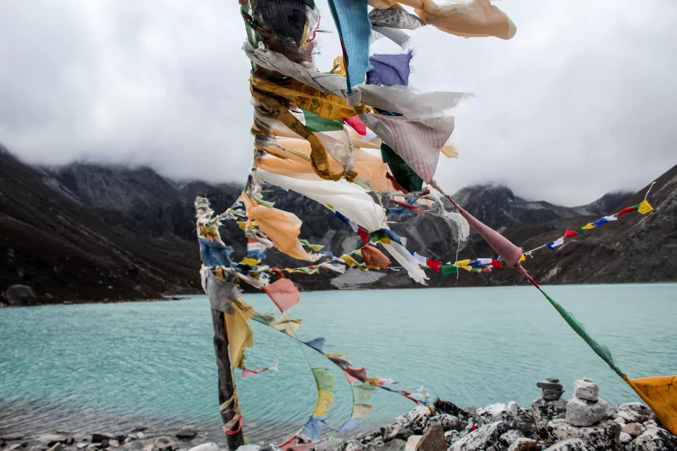 Photo of Gokyo Ri By Umang Dave (IG: @umangxdave)