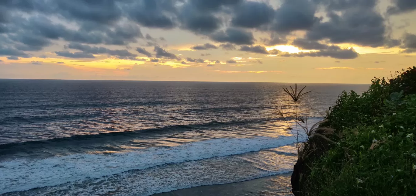 Photo of Varkala Beach By DeVi Anilkumar