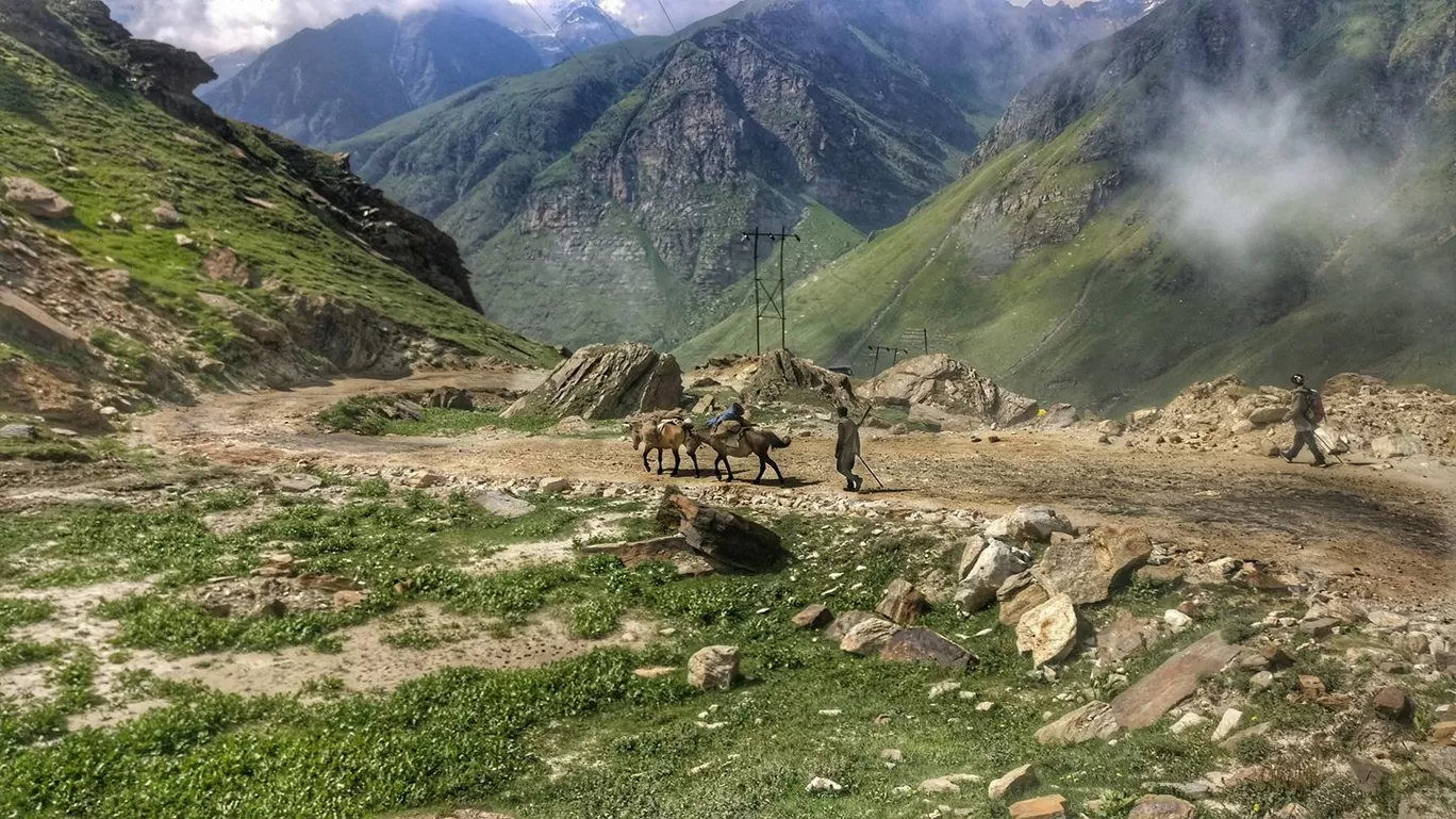 Photo of Leh Manali Hy By Ceaon
