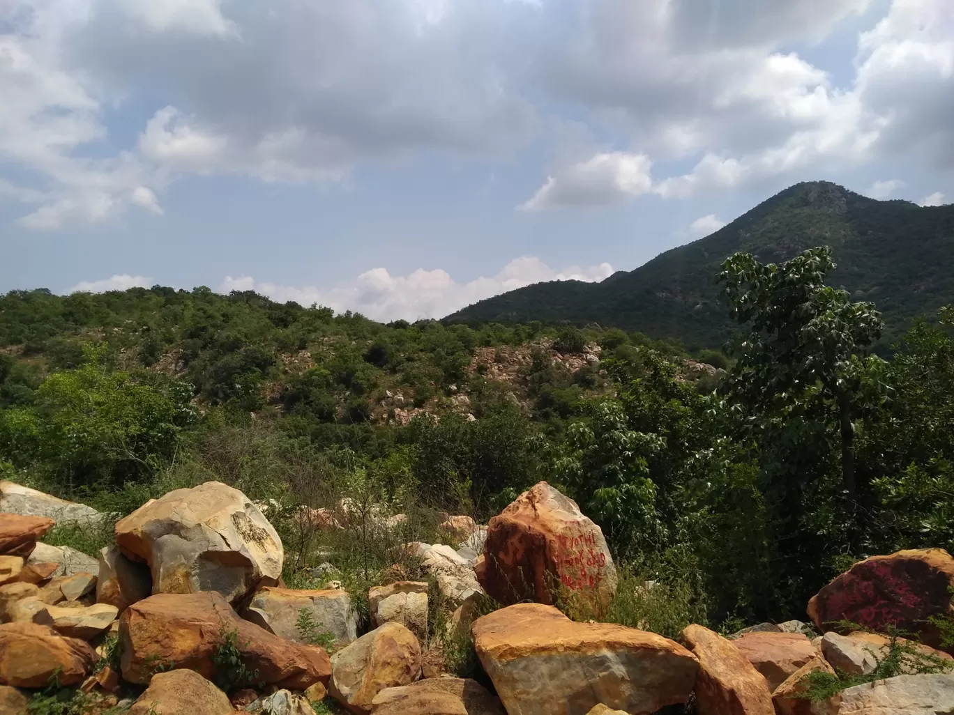 Photo of Tada Waterfalls By Amit Sheoran