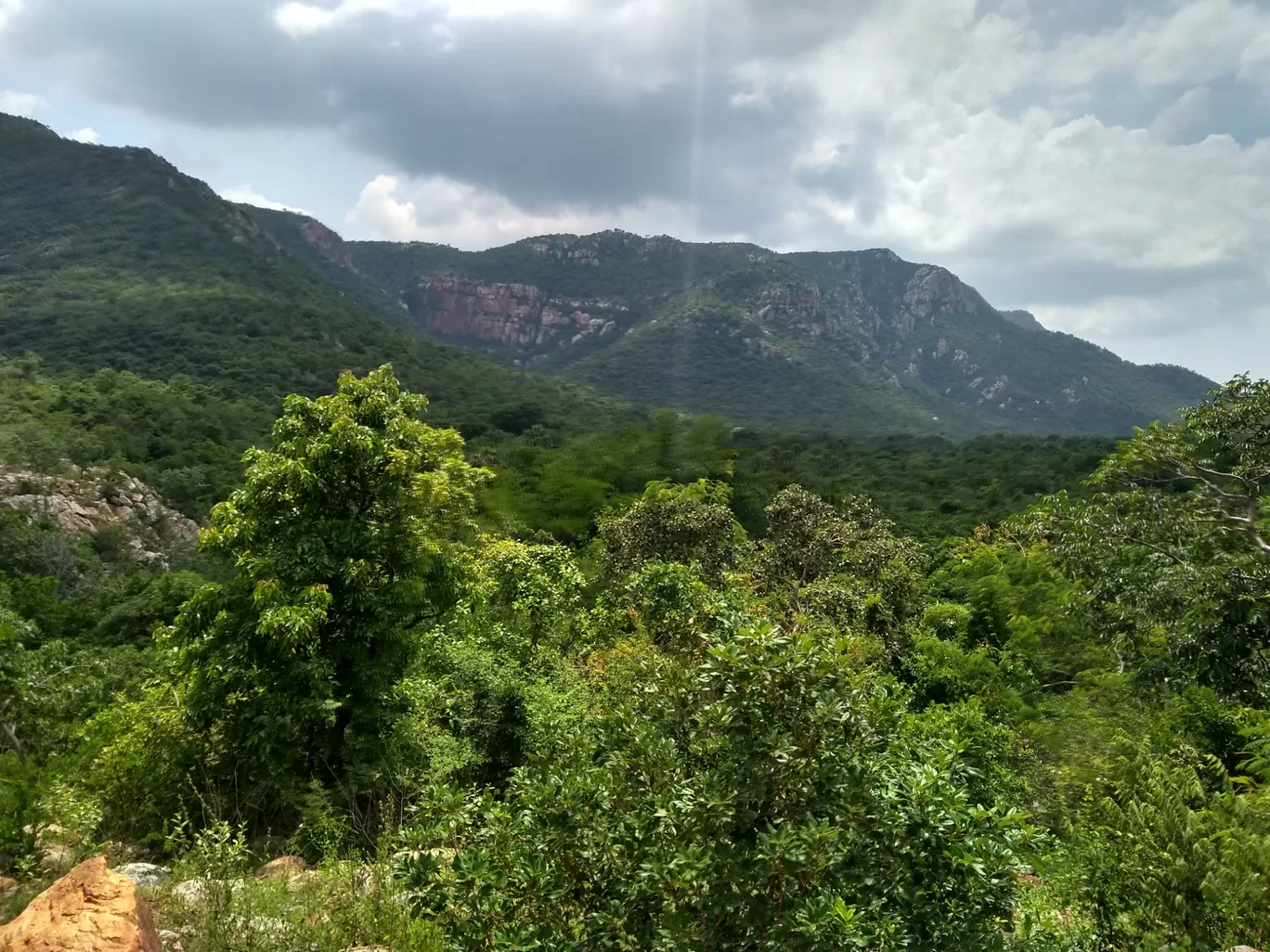 Photo of Tada Waterfalls By Amit Sheoran