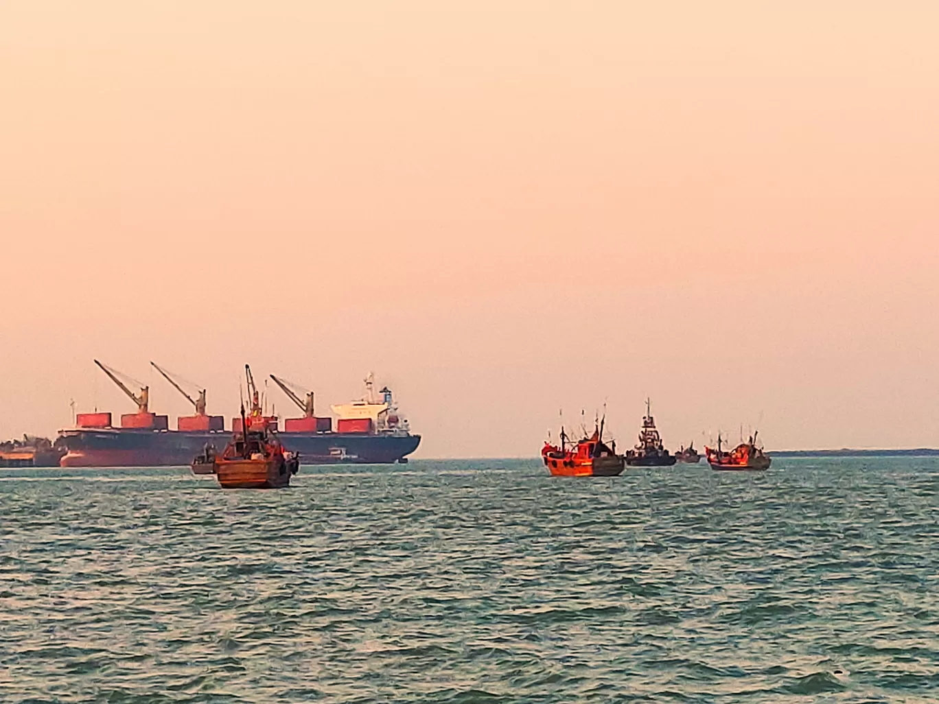 Photo of Dwarka By Sravan OnMove