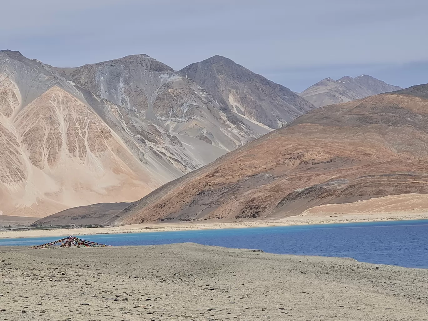 Photo of Pangong Tso By The Rooted Nomads (Ria Chaudhury)