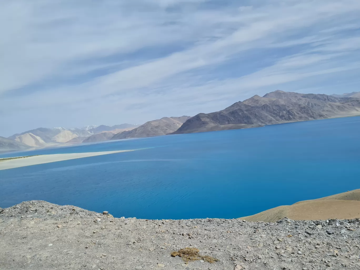 Photo of Pangong Tso By The Rooted Nomads (Ria Chaudhury)