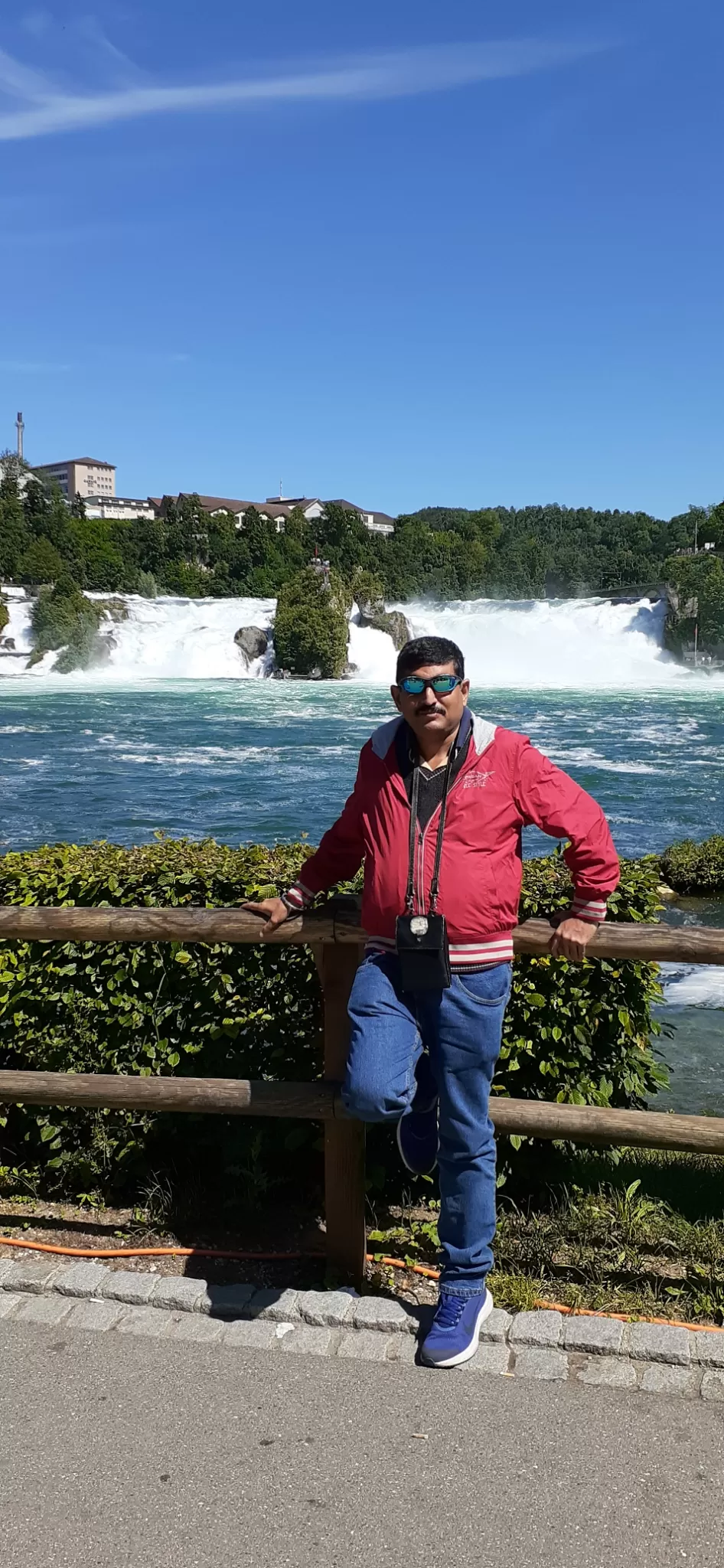 Photo of Rhine Falls By Ajay Chakrabarti