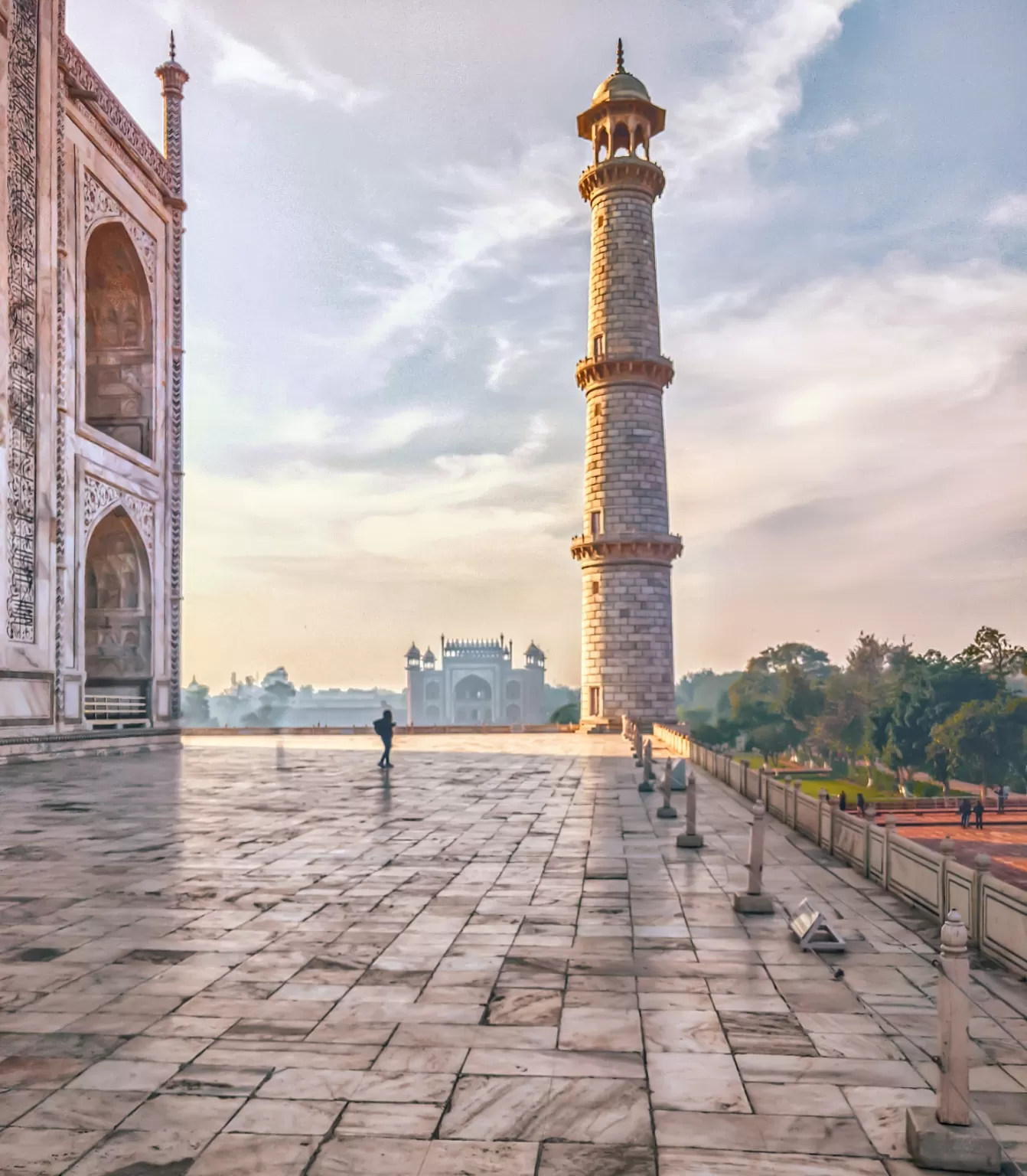 Photo of Taj Mahal By Raj