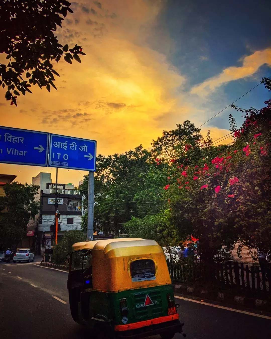 Photo of Connaught Place By Mayank Rai