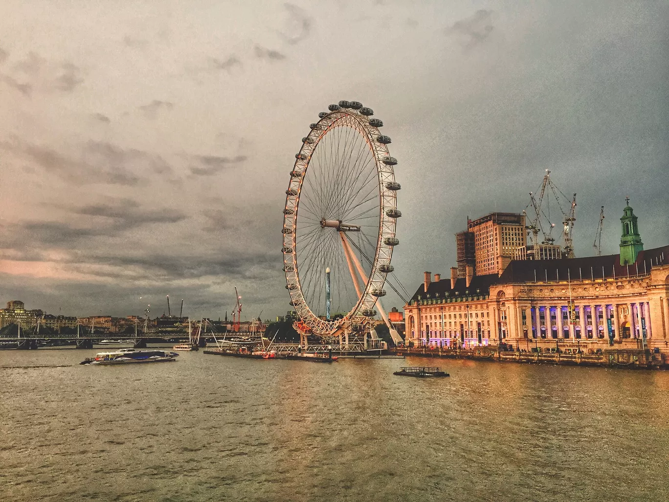 Photo of London By Megha Dhingra 