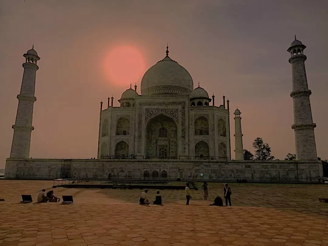 Photo of Taj Mahal By Naveen Rai