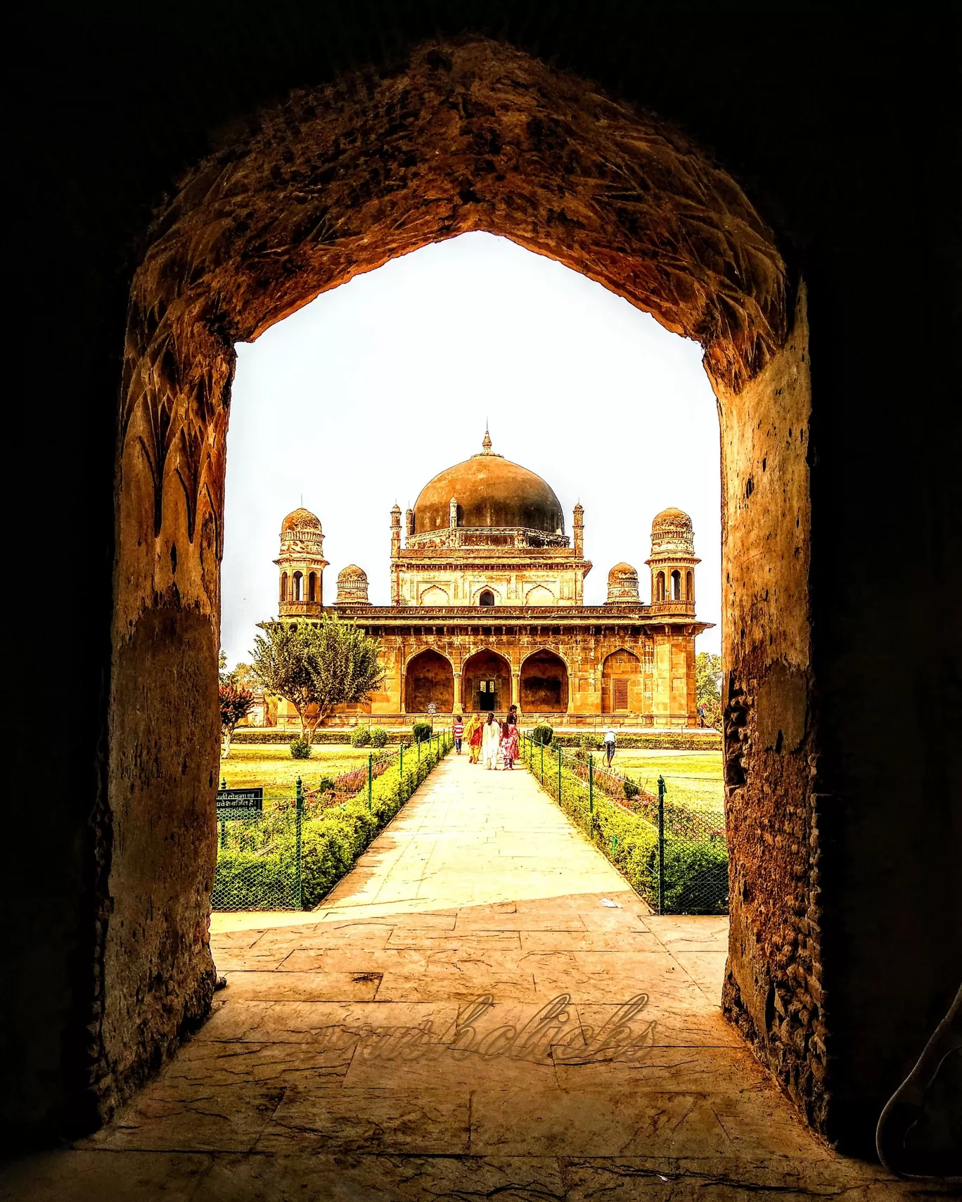 Photo of Black Taj (Tomb Of Shah Nawaz Khan) By Wayfarer_vrush