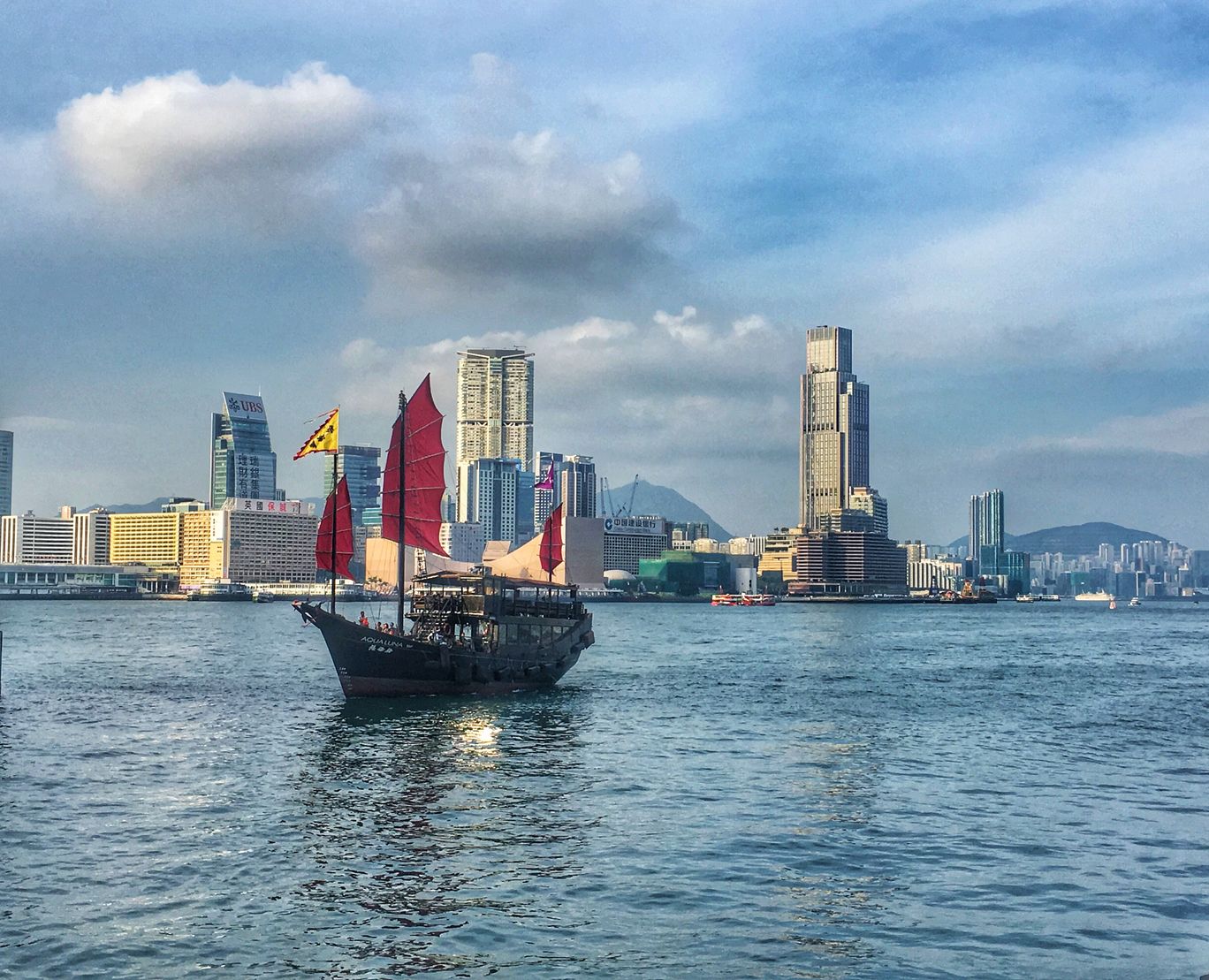 Photo of Victoria Harbour By Bikram Senapati