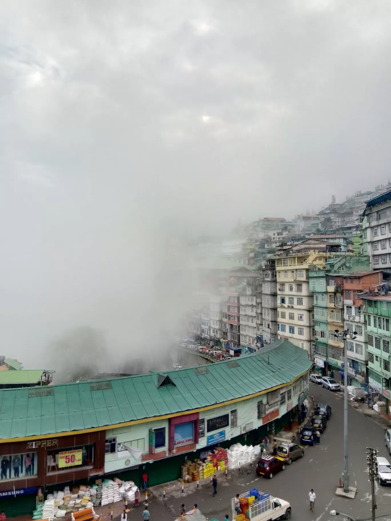 Photo of Gangtok By Avishek Khatiwara