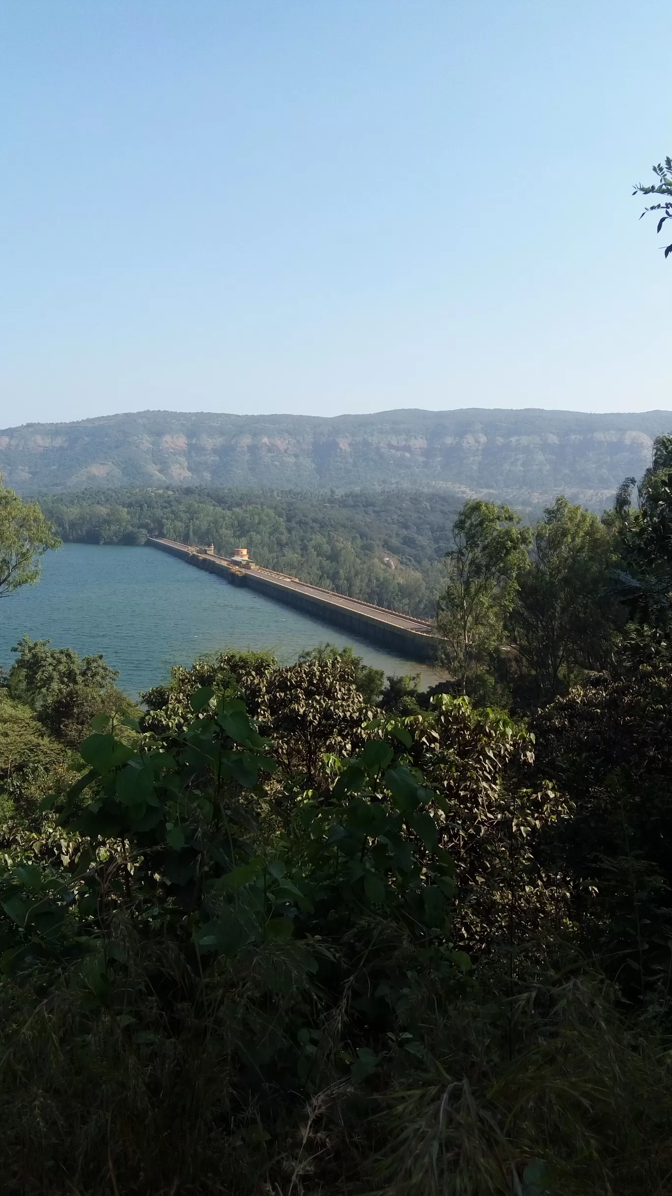 Photo of Koyna Dam Road By Snehal Desai