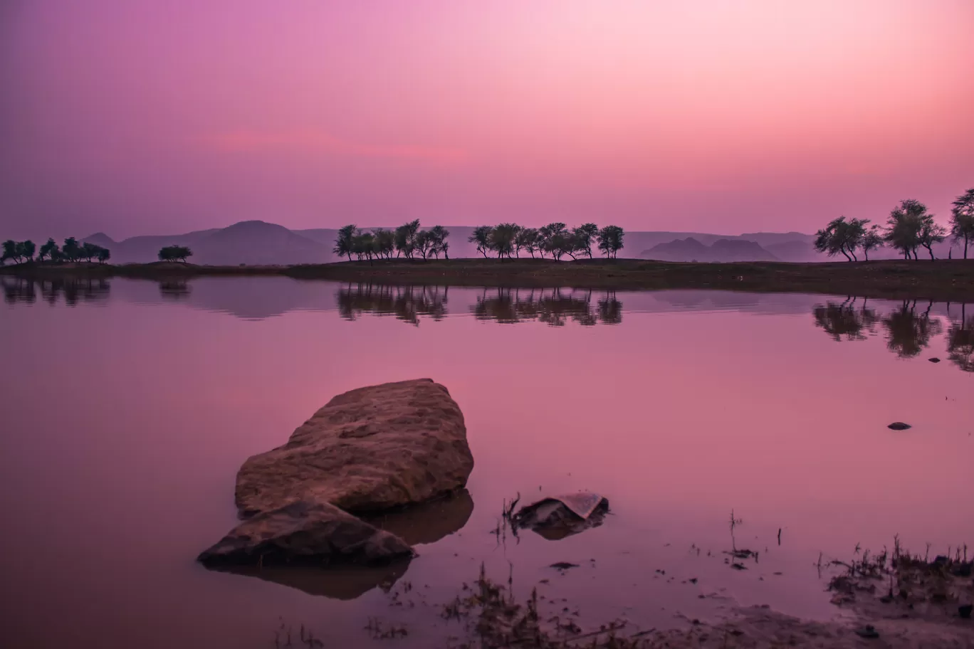 Photo of Jaisamand Lake By Piyush Agarwal