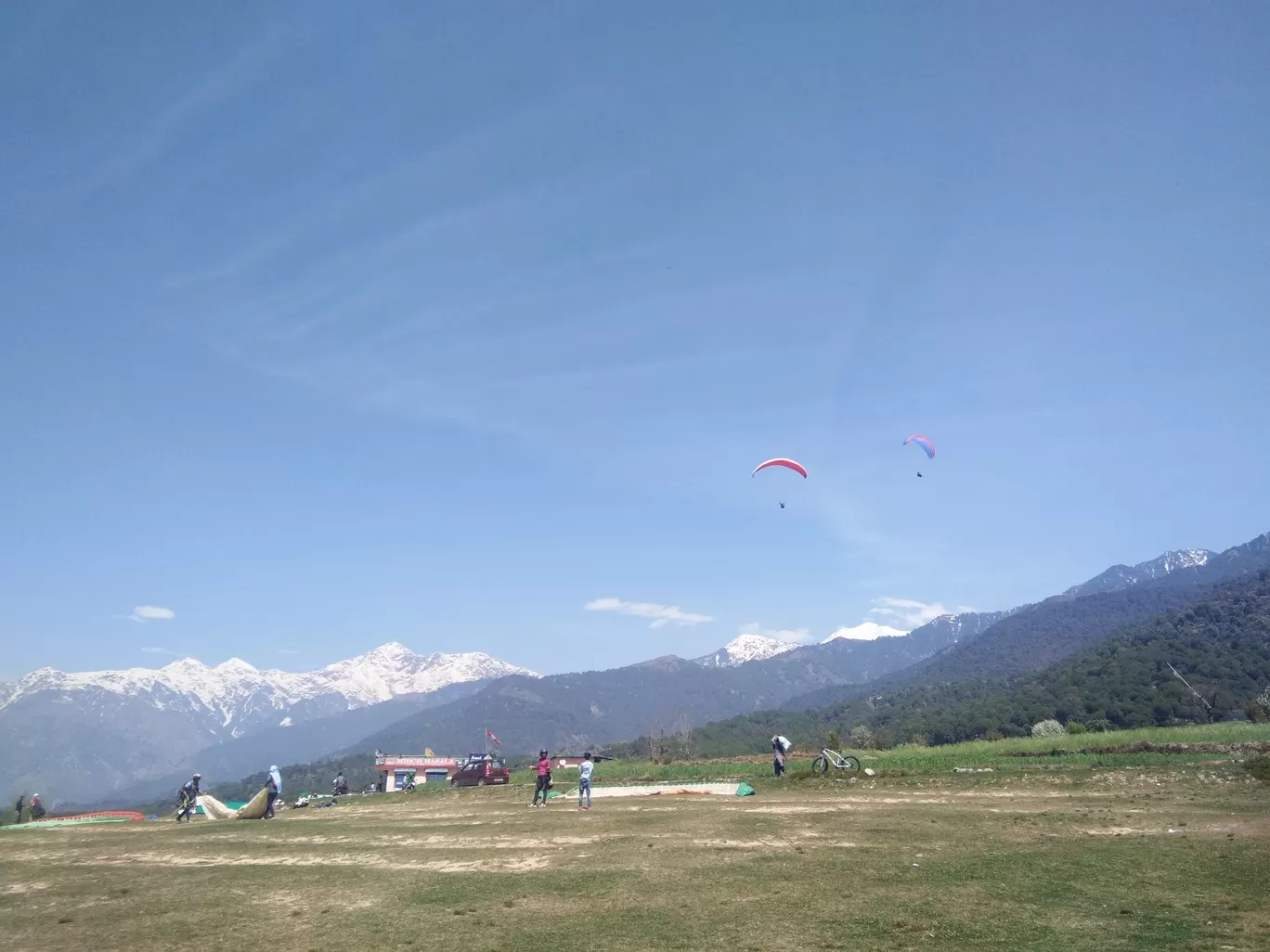 Photo of Bir Billing Paragliding By Ayush Sharma 