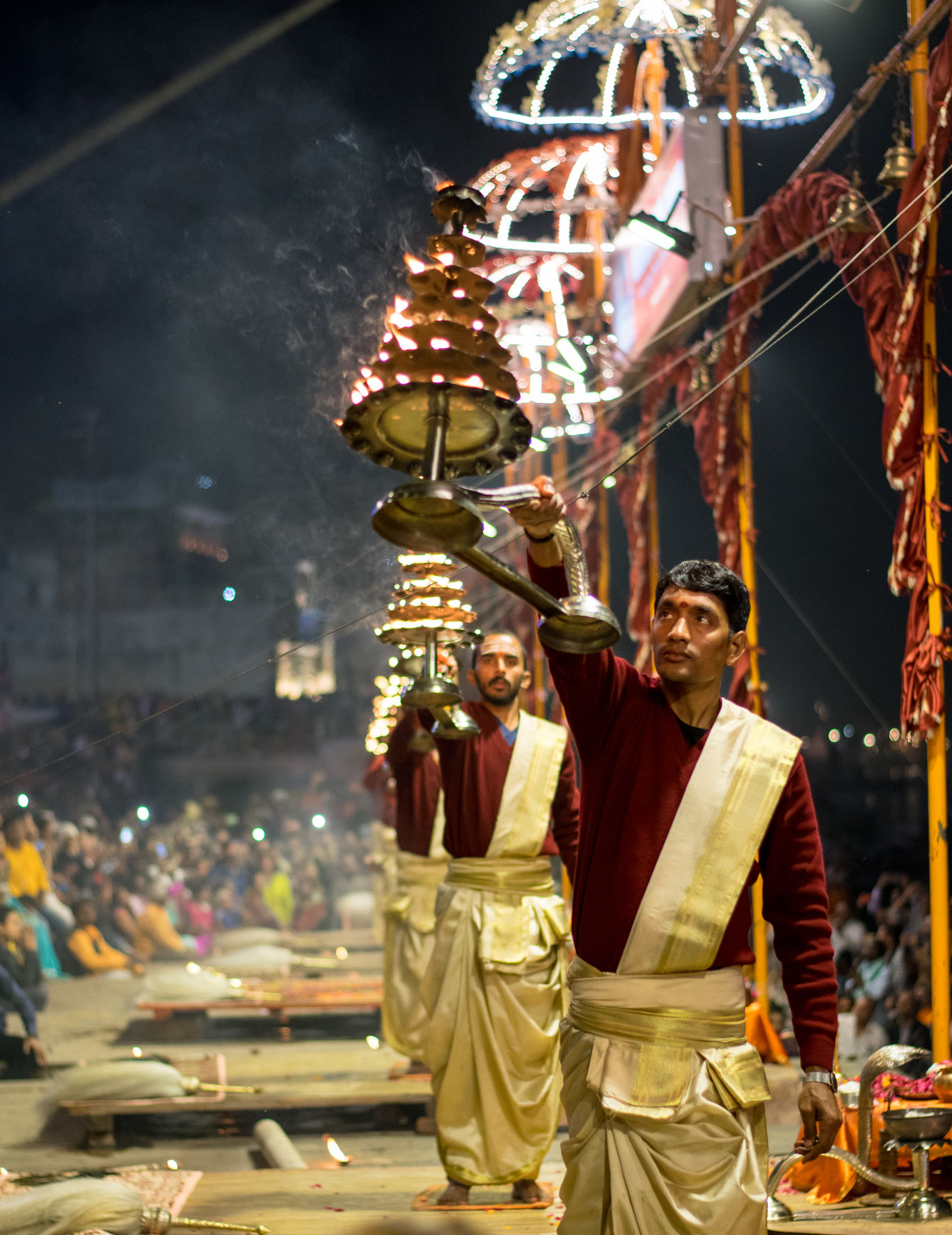 Photo of Ganga Aarti @ Dashashwamedh Ghat By Harshavardhan Behura