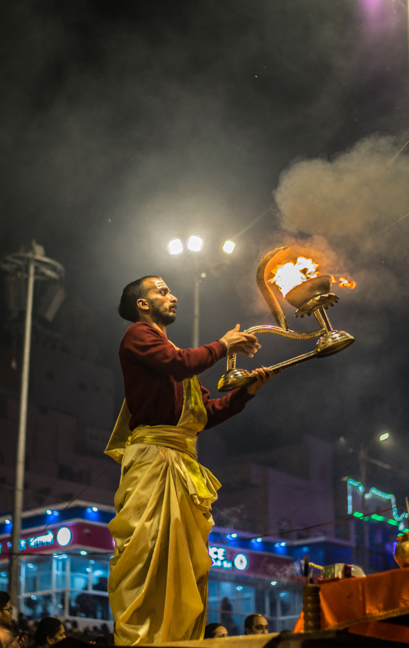 Photo of Ganga Aarti @ Dashashwamedh Ghat By Harshavardhan Behura