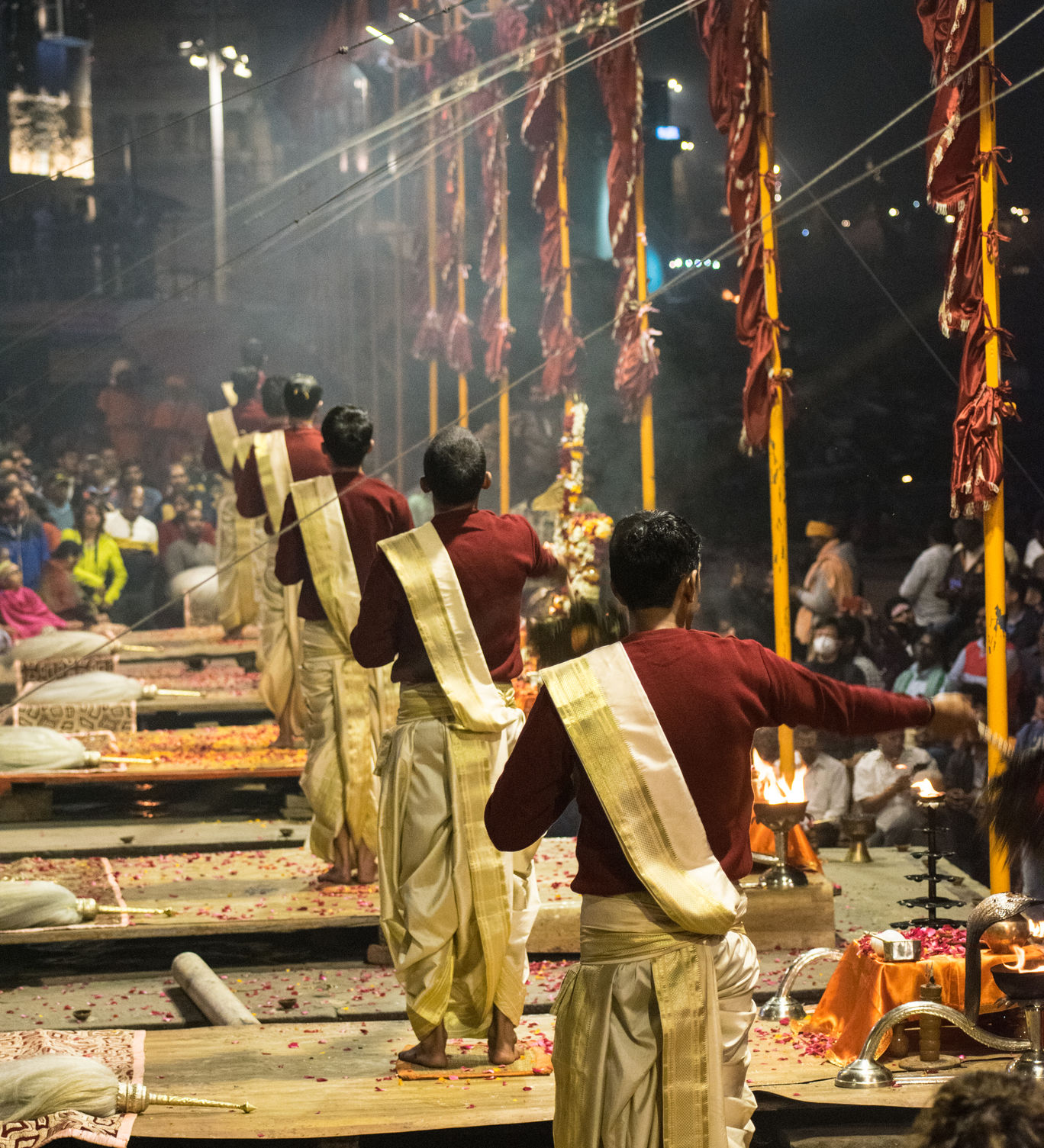 Photo of Ganga Aarti @ Dashashwamedh Ghat By Harshavardhan Behura