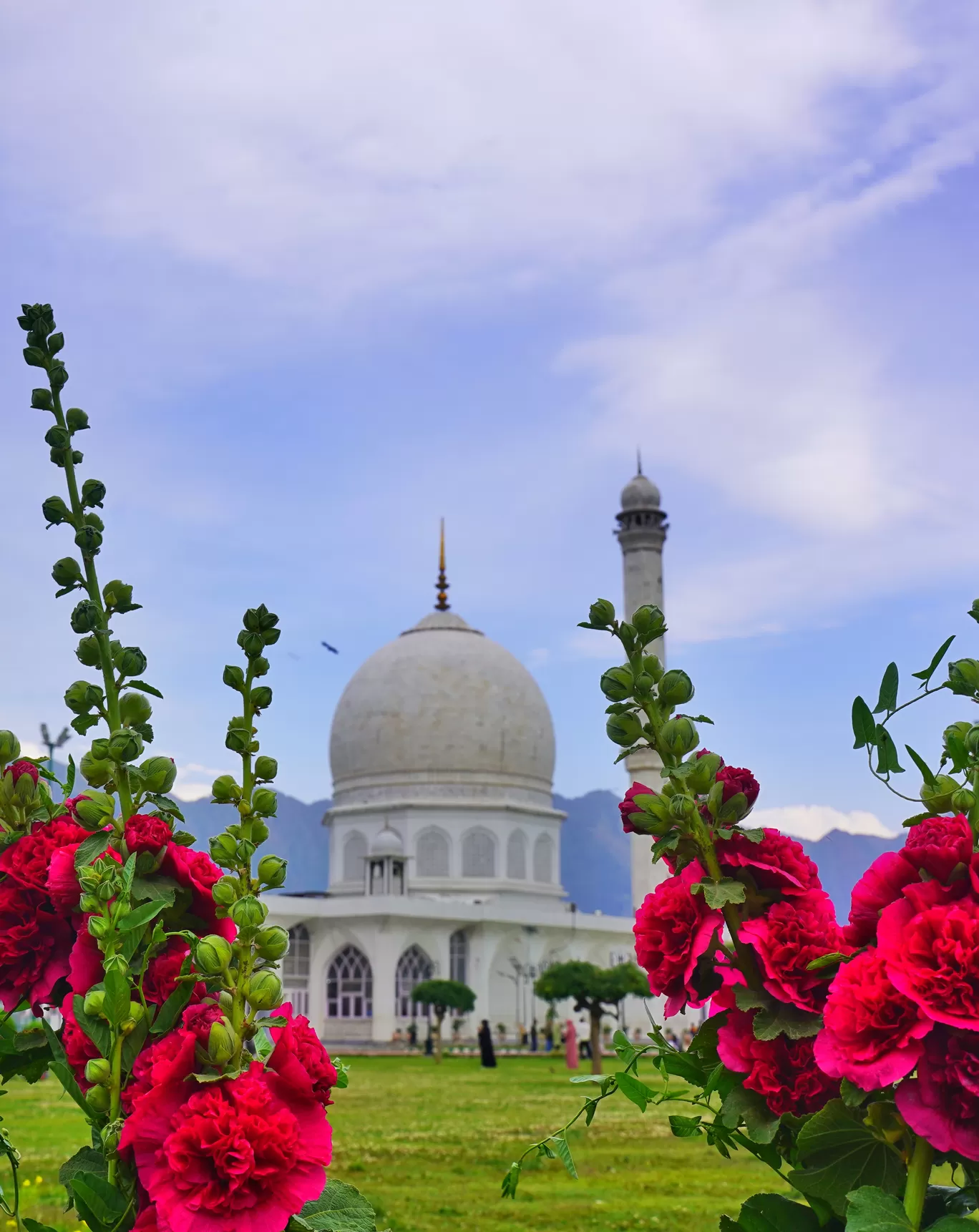 Photo of Hazratbal Masjid By Shahid Mushtaq 