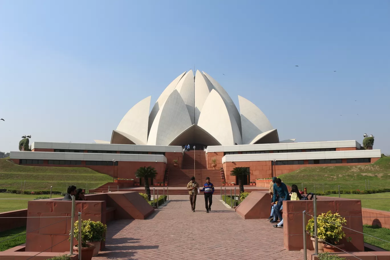 Photo of New Delhi By Faltuvlogger