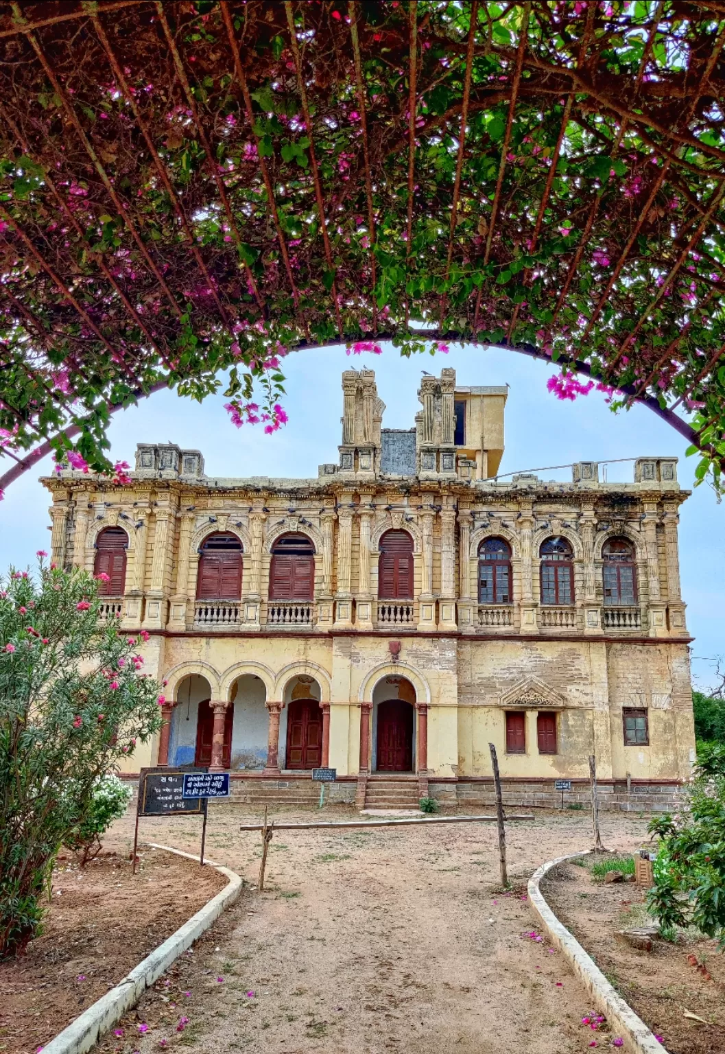 Photo of Sharad Baug Palace By Bhavya Jadeja