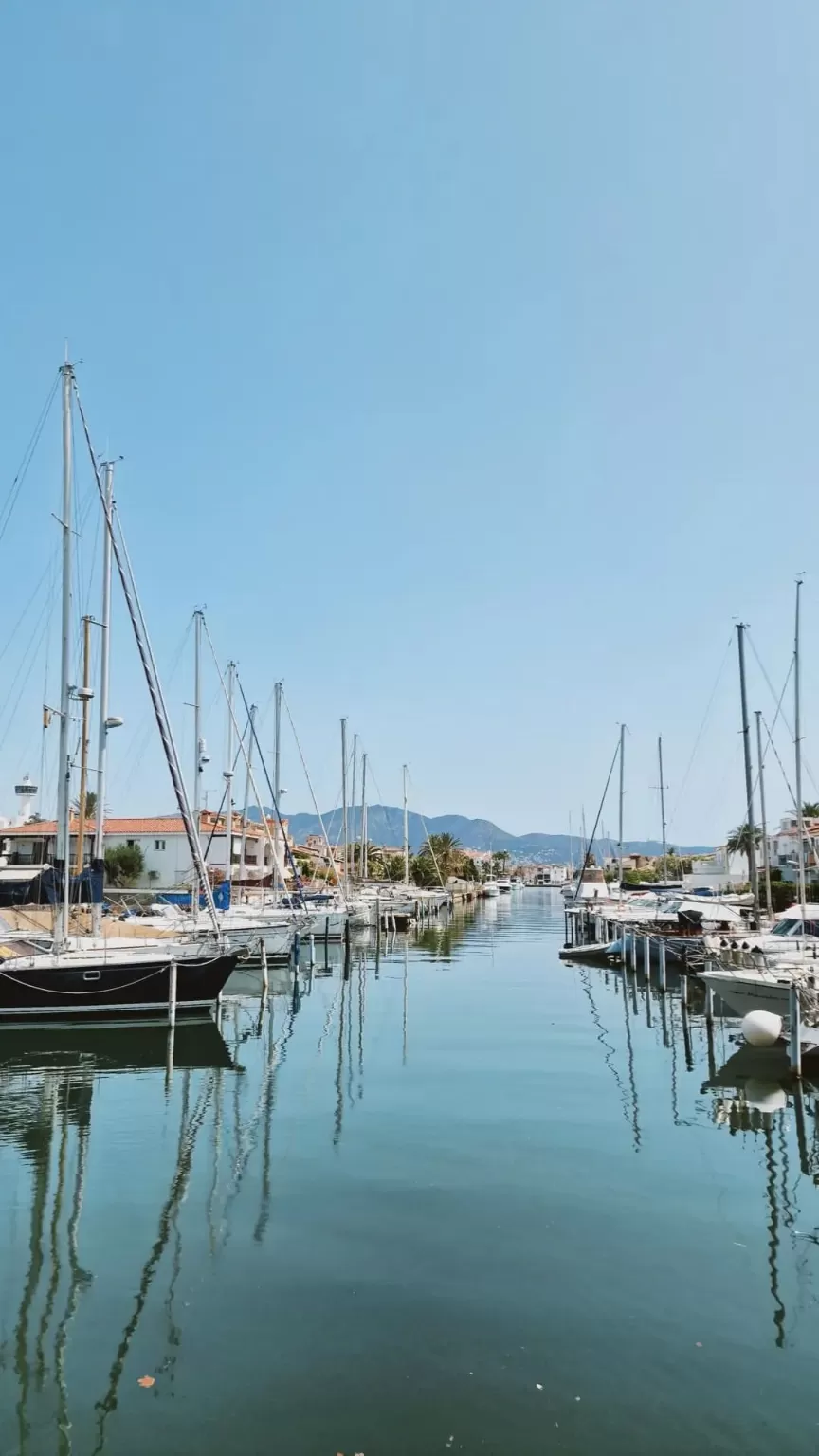 Photo of Empuriabrava By Yash Gandhi