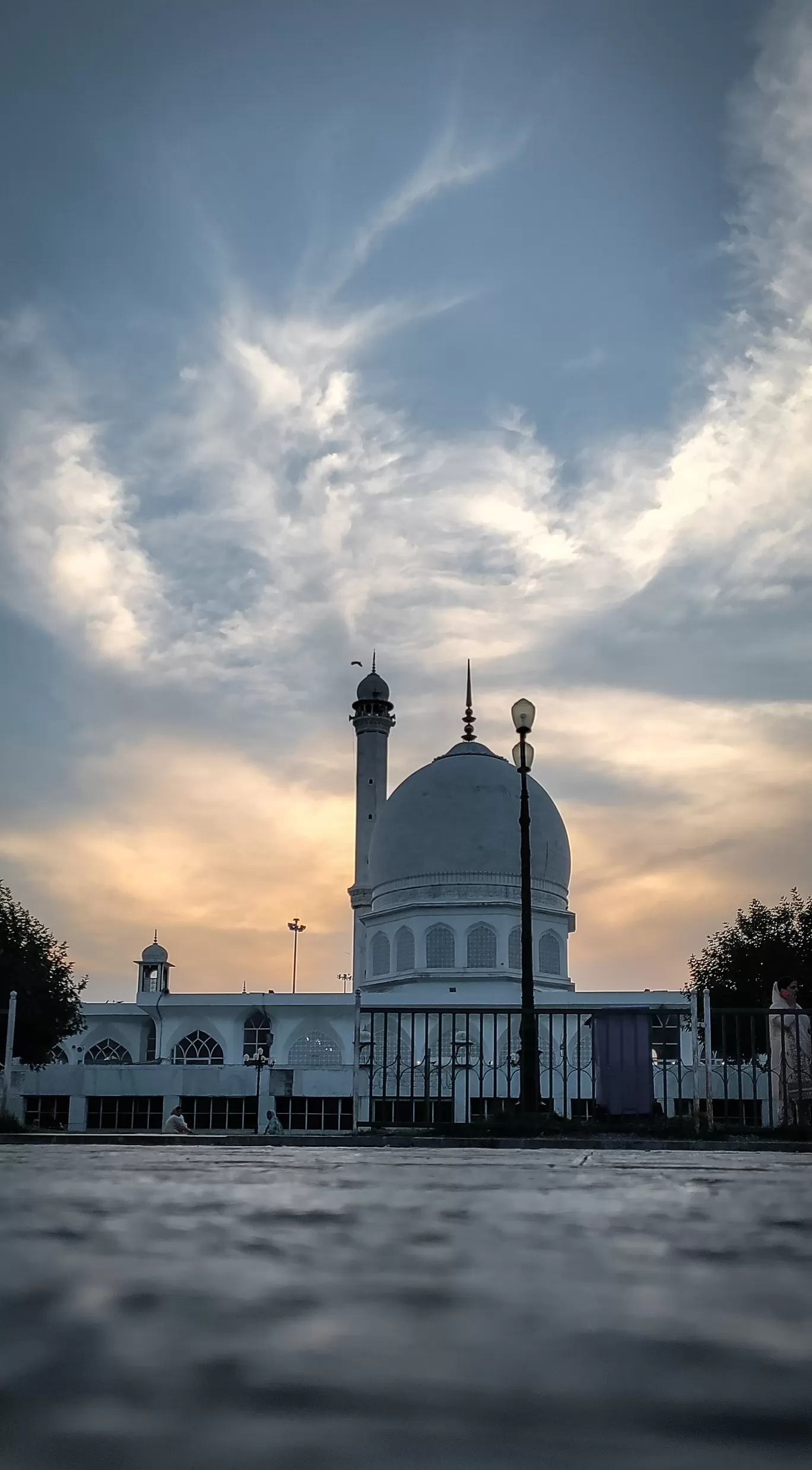Photo of Hazratbal Masjid By Ajnas Aju
