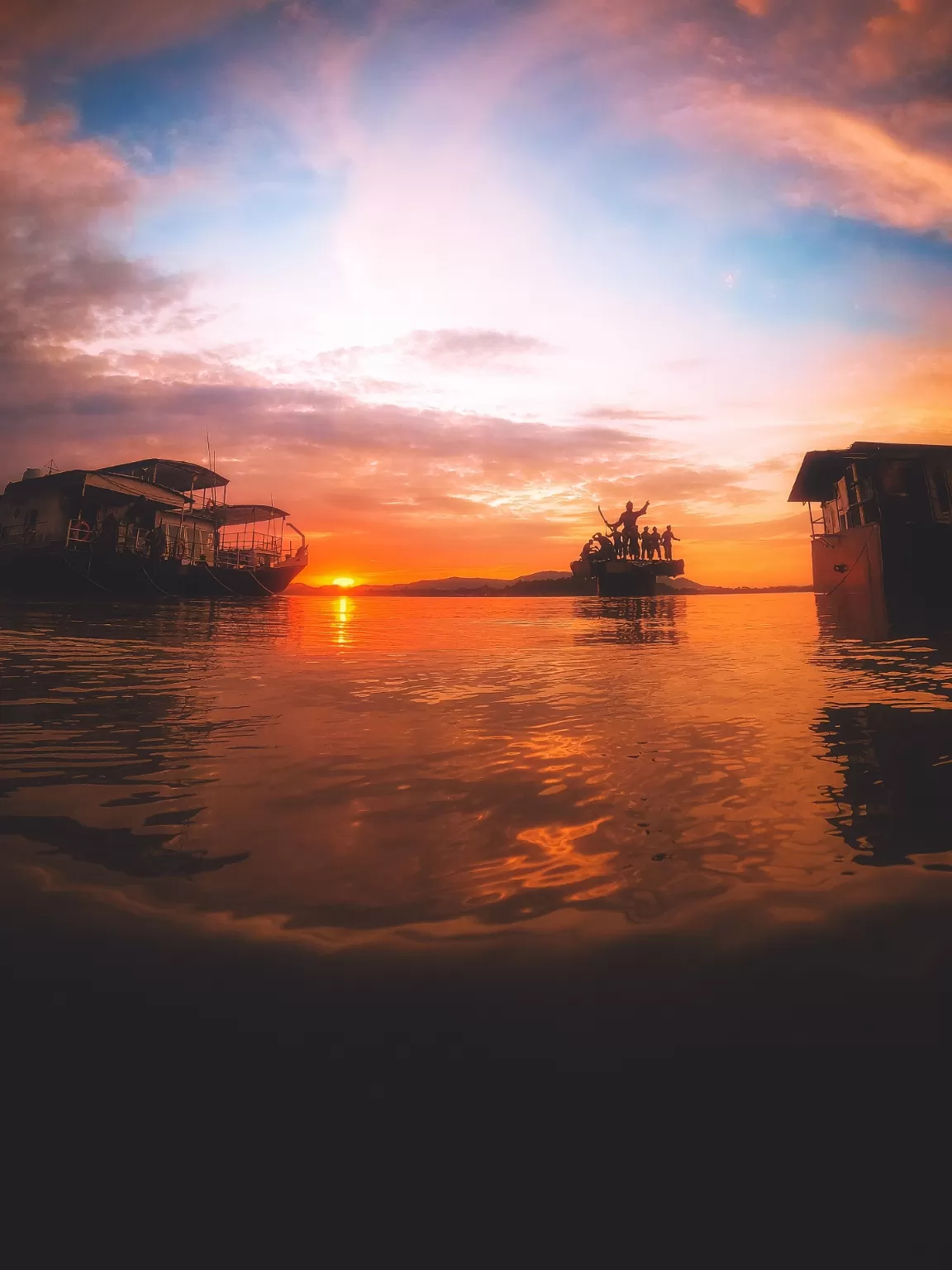 Photo of Brahmaputra River By Aryan lahon